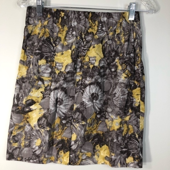 Talbots Floral Flower Print Elastic Waist Pull On Skirt Size 4P - Picture 5 of 7